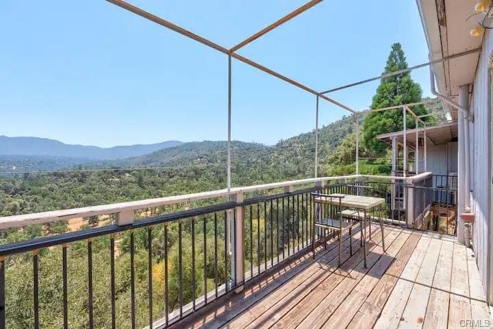 Oakhurst Single Room: 38797 CA-41