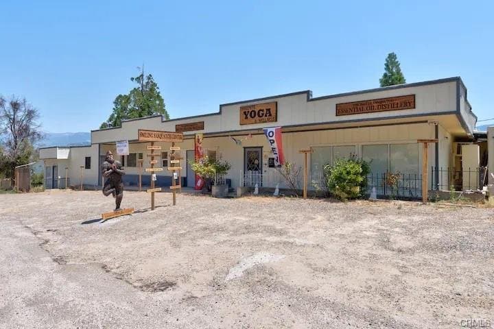 Oakhurst Single Room: 38797 CA-41
