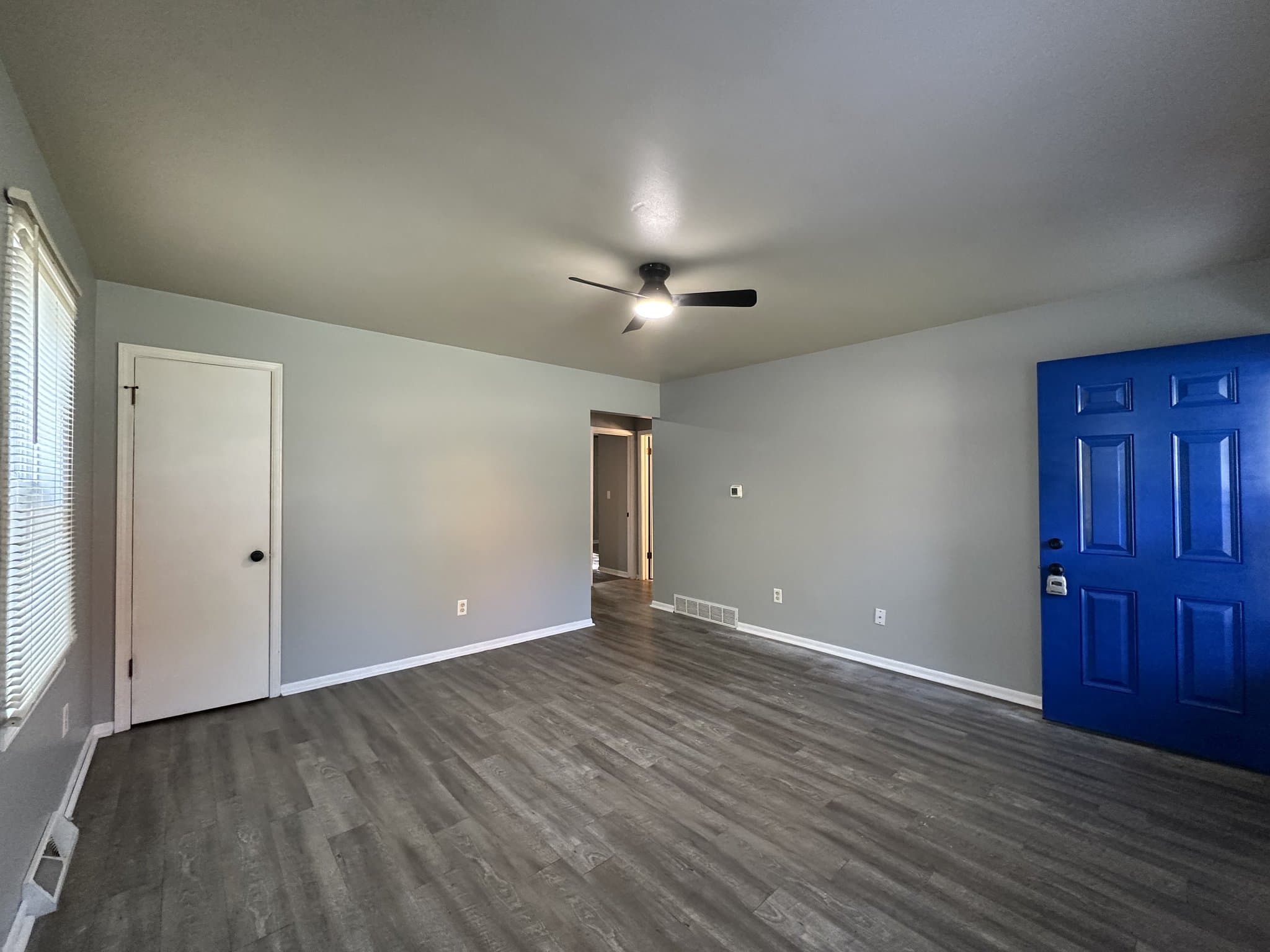 Kentwood Multiplex: 544-546 56th St SE