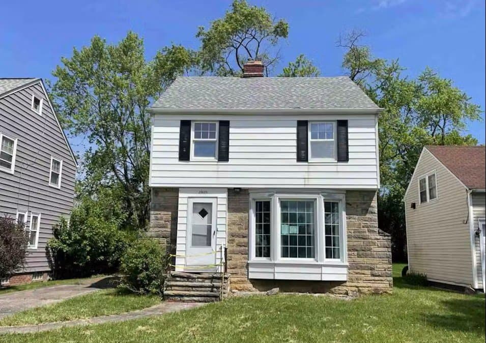 Warrensville Hts House: 20605 Balfour Rd