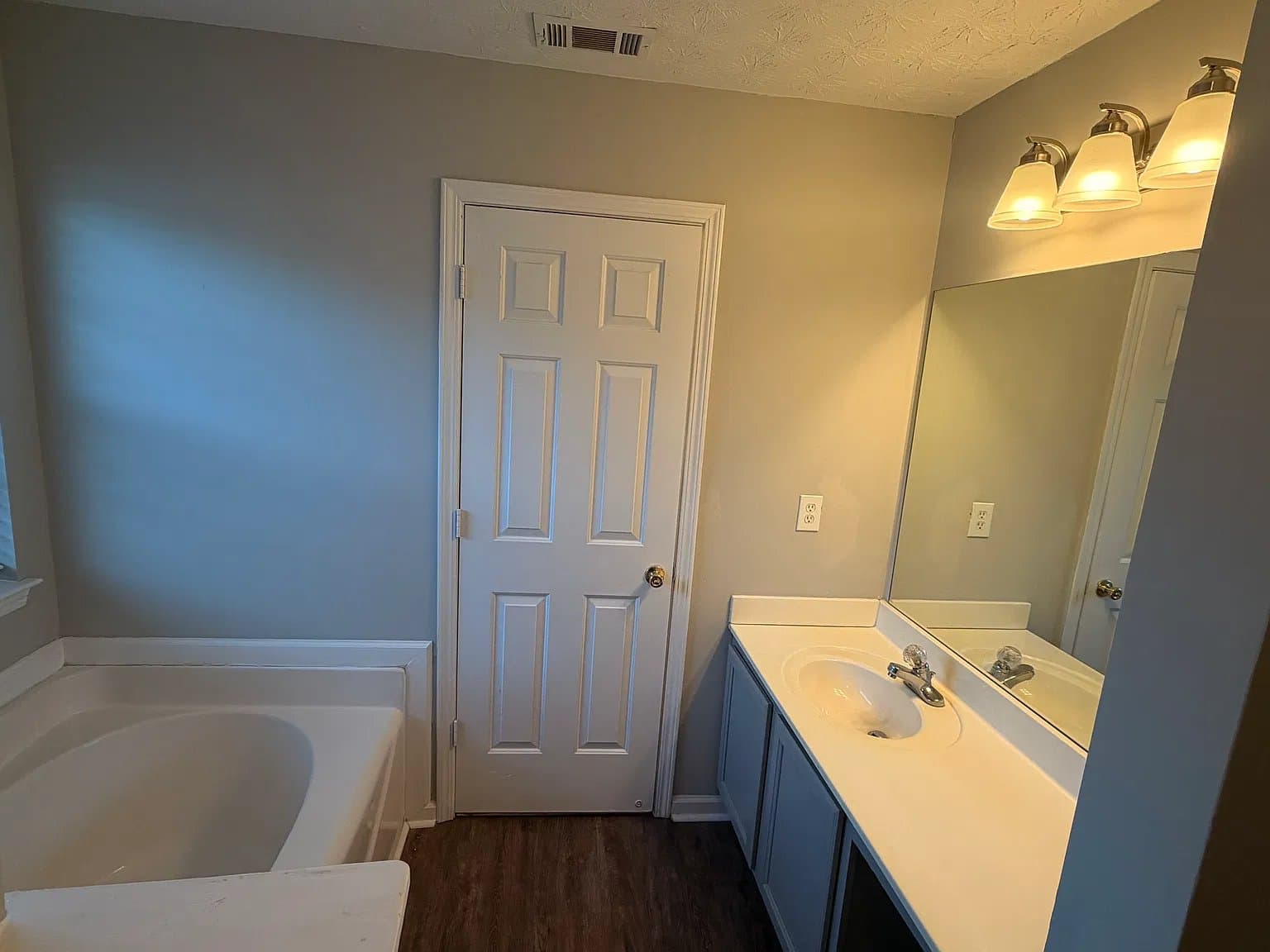 Lawrenceville House: 305 Springhaven Rd