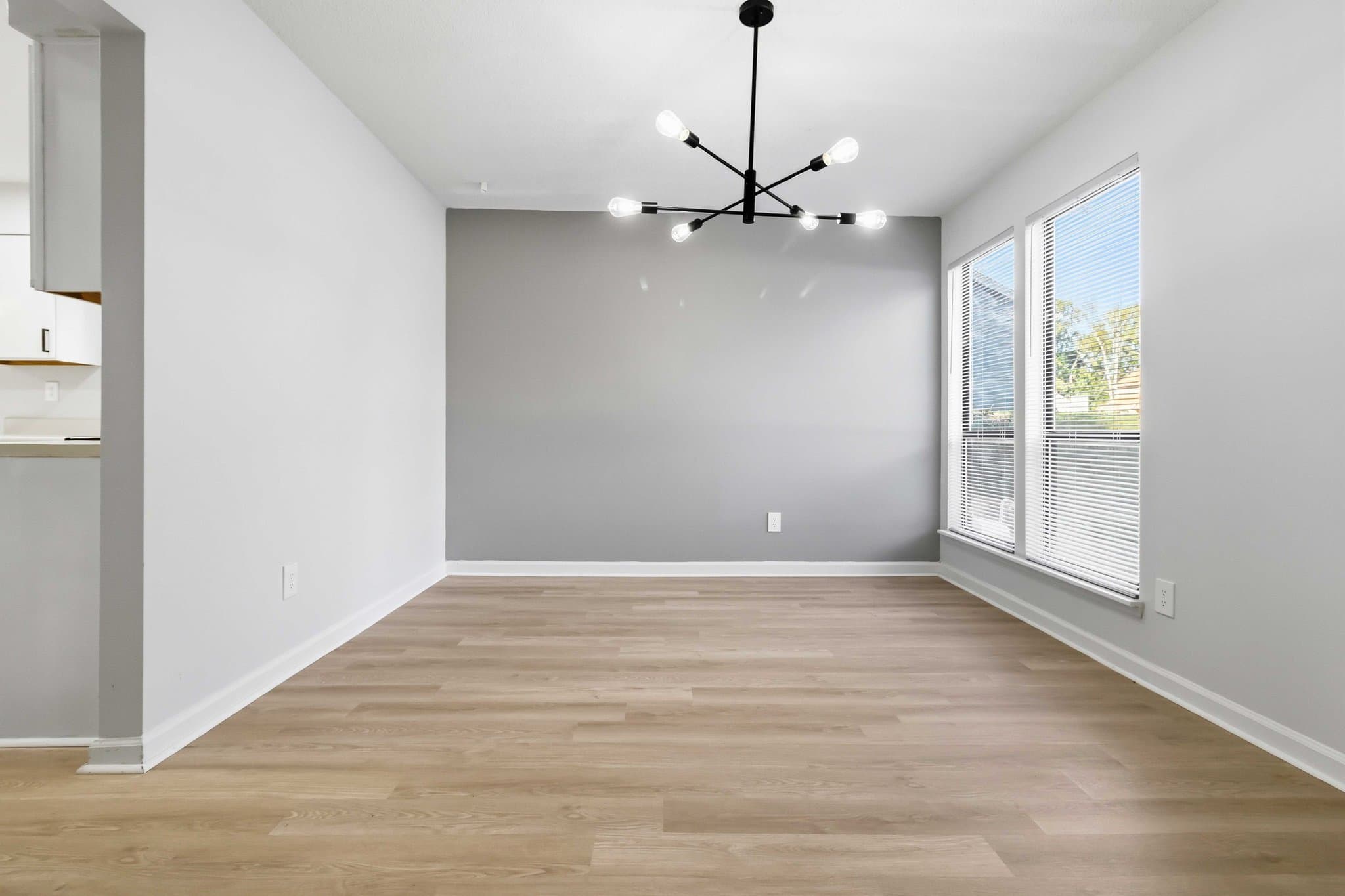 Stone Mountain House: 1492 Kelleys Close