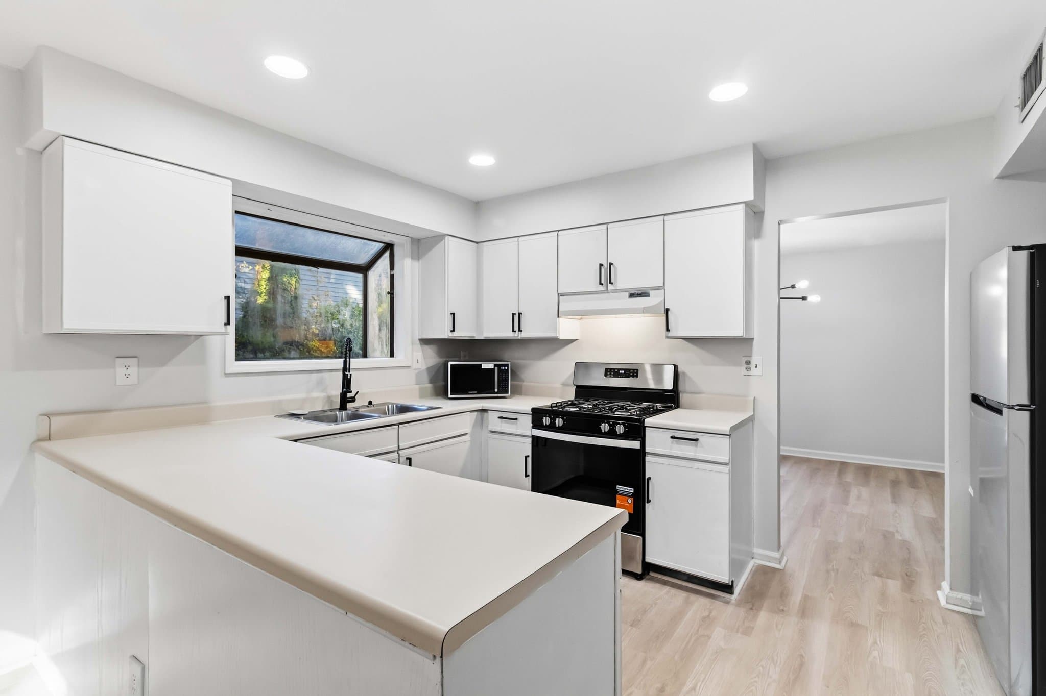 Stone Mountain House: 1492 Kelleys Close