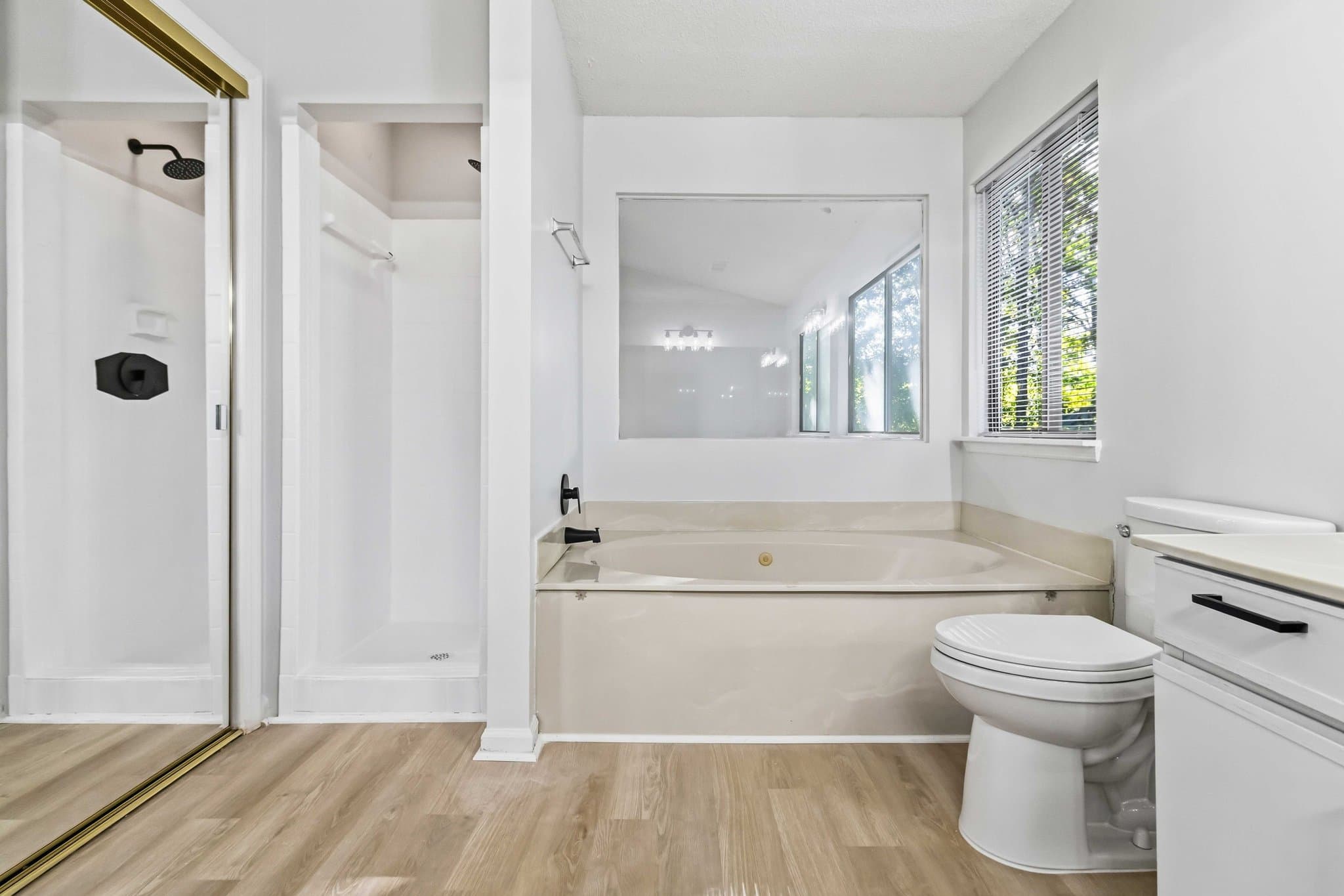 Stone Mountain House: 1492 Kelleys Close