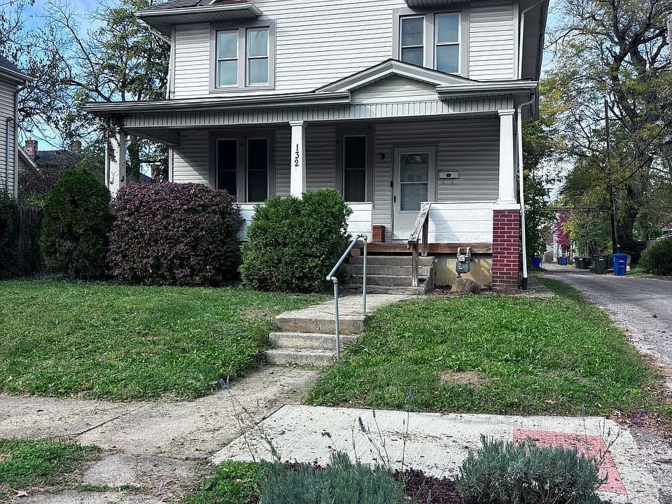 Columbus House: 132 Clinton St