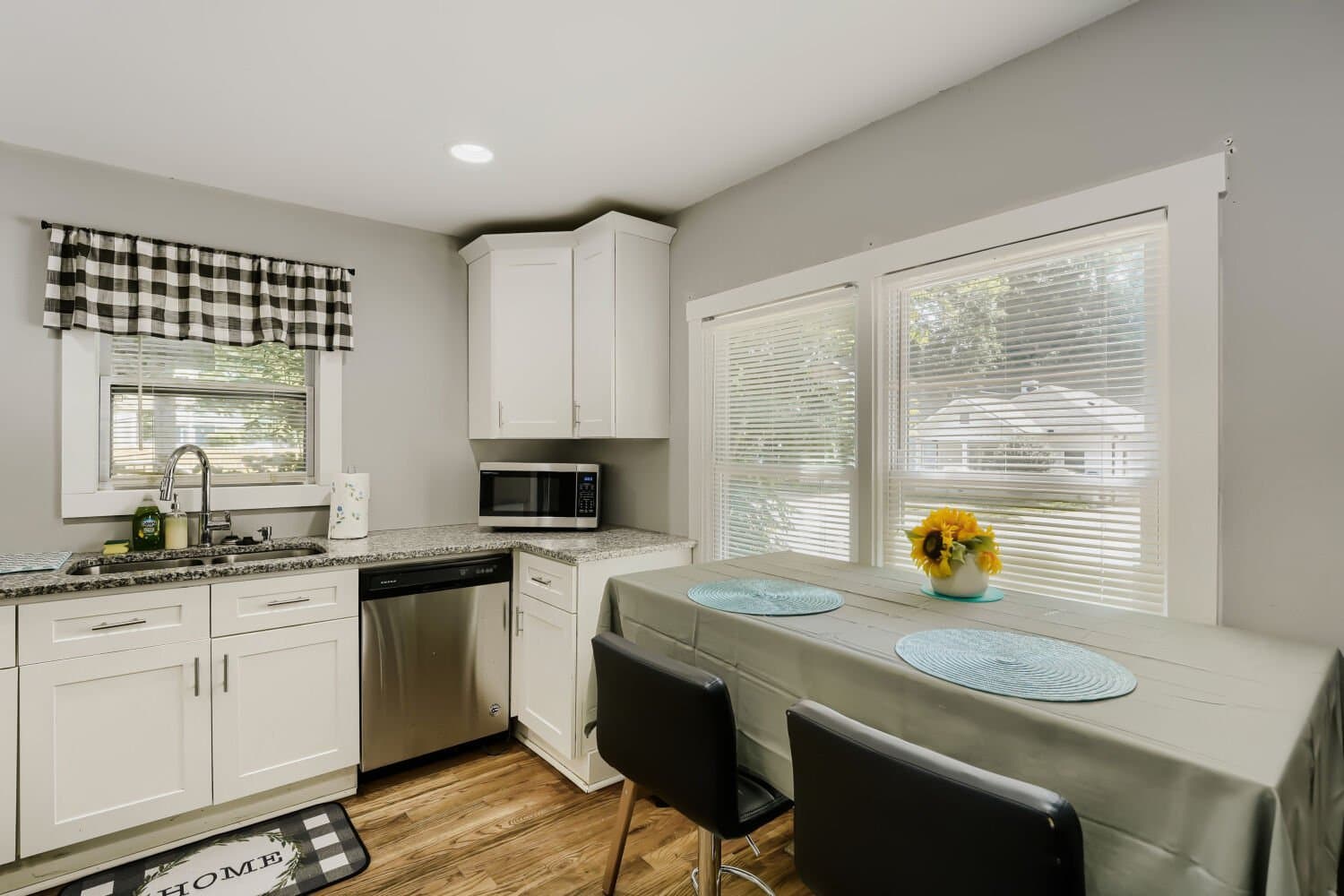 Atlanta House: 908 McDaniel St SW