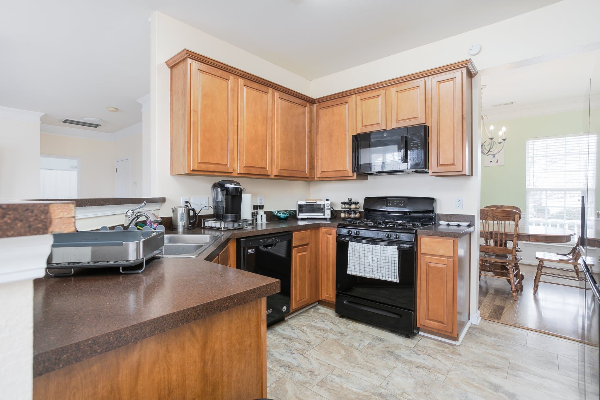 High Point House: 862 Hedgepath Ter