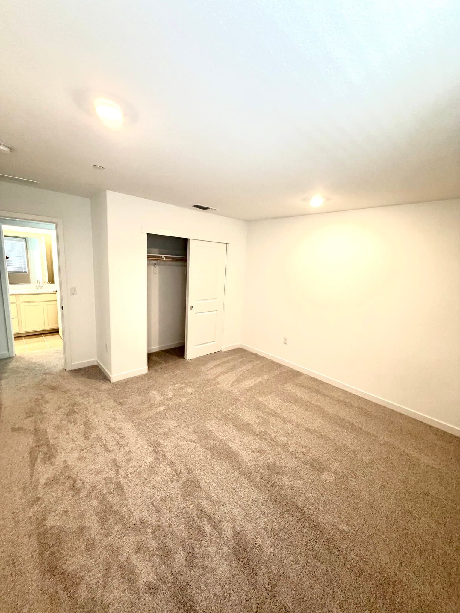 roseville Single Room: 1981 Westbrook