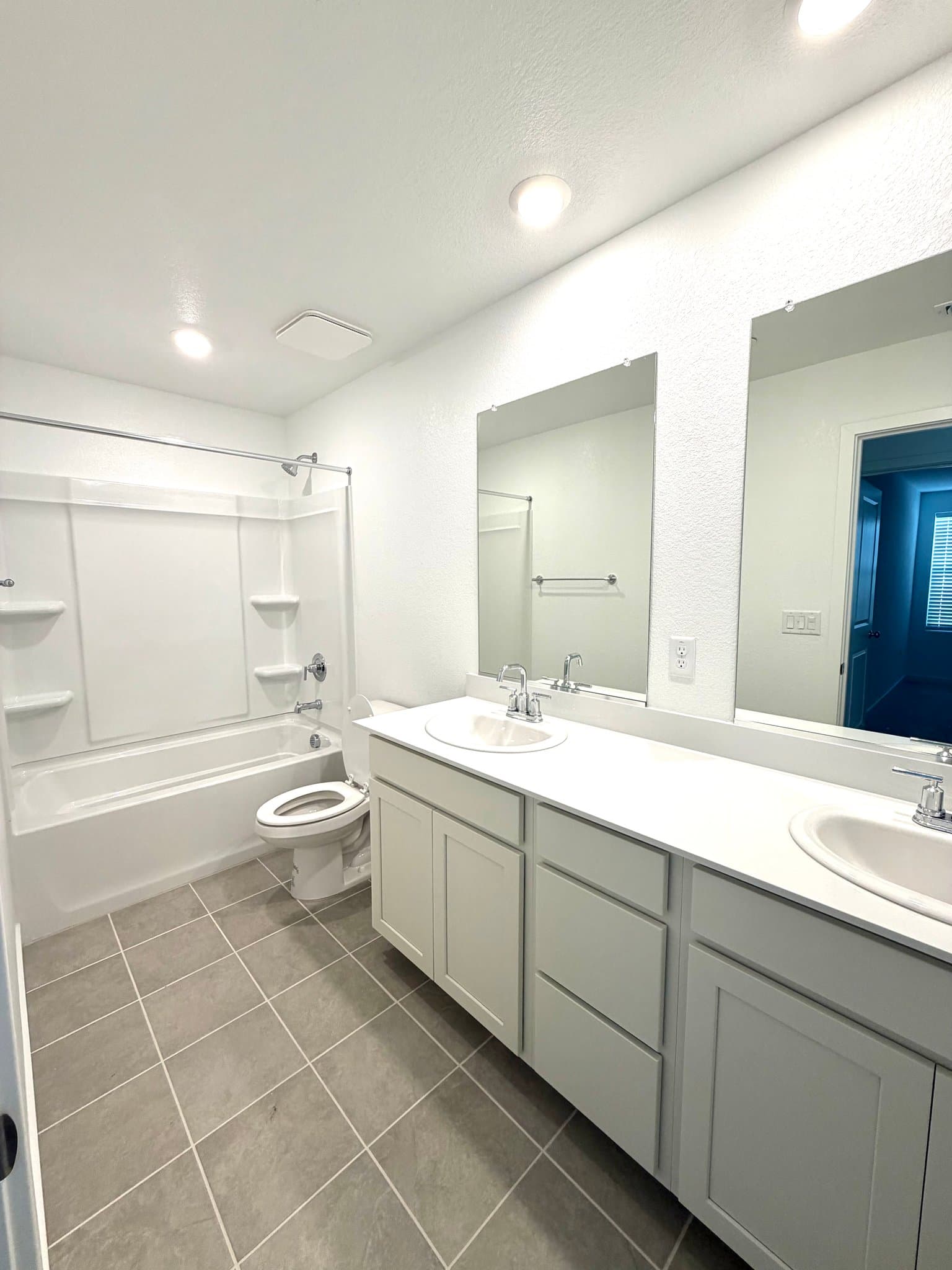 roseville Single Room: 1981 Westbrook