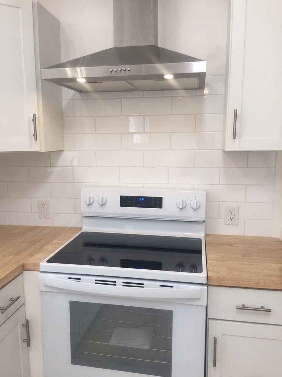 Visalia House: 6712 Fig Ave Unit A