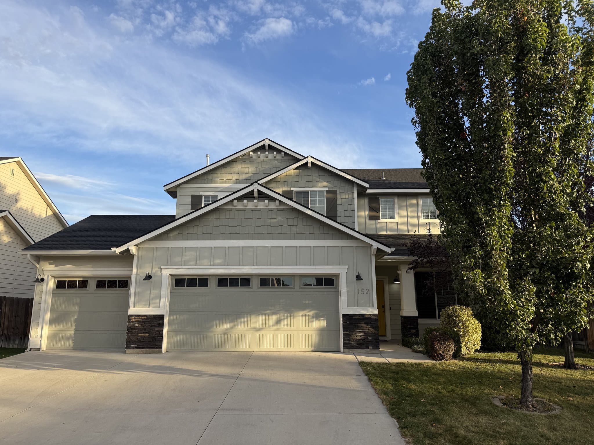Meridian House: 152 E Ensenada Drive