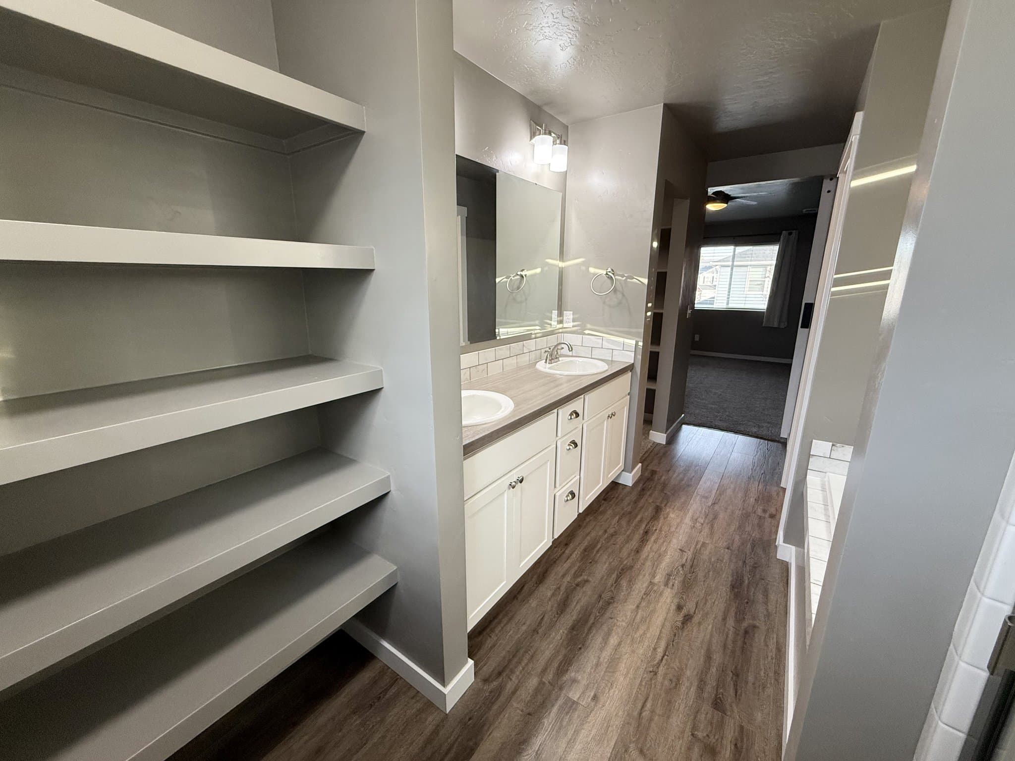 Meridian House: 152 E Ensenada Drive