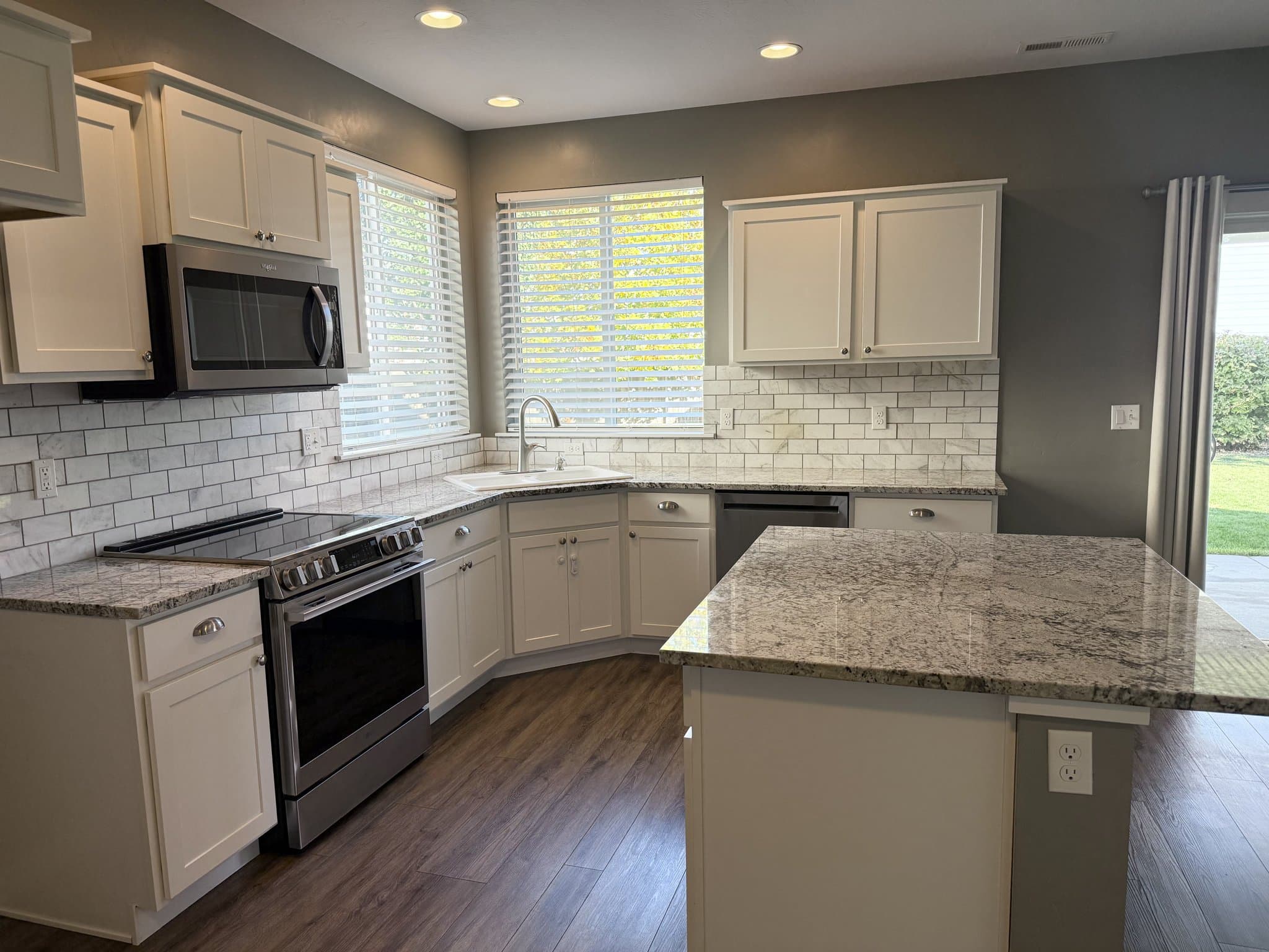 Meridian House: 152 E Ensenada Drive