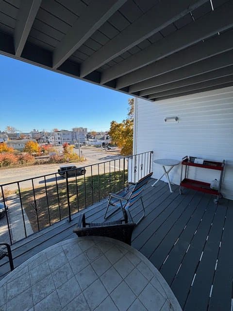 Old Orchard Beach Apartment: 110 1st St