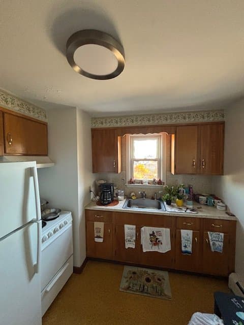 Old Orchard Beach Apartment: 110 1st St