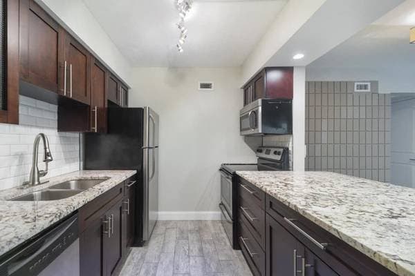 Tampa Apartment: 115 S Lois Ave