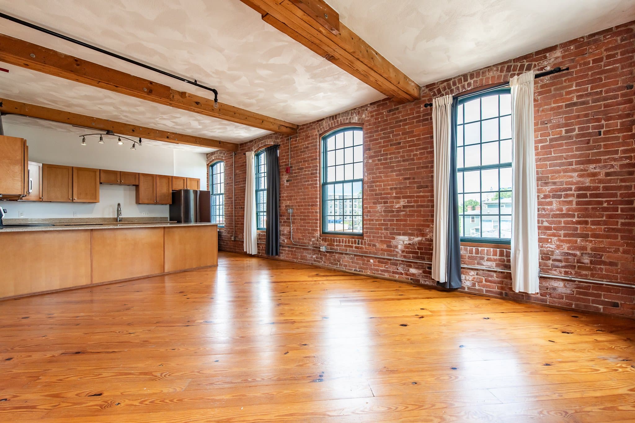 Providence Apartment: 407 Pine St