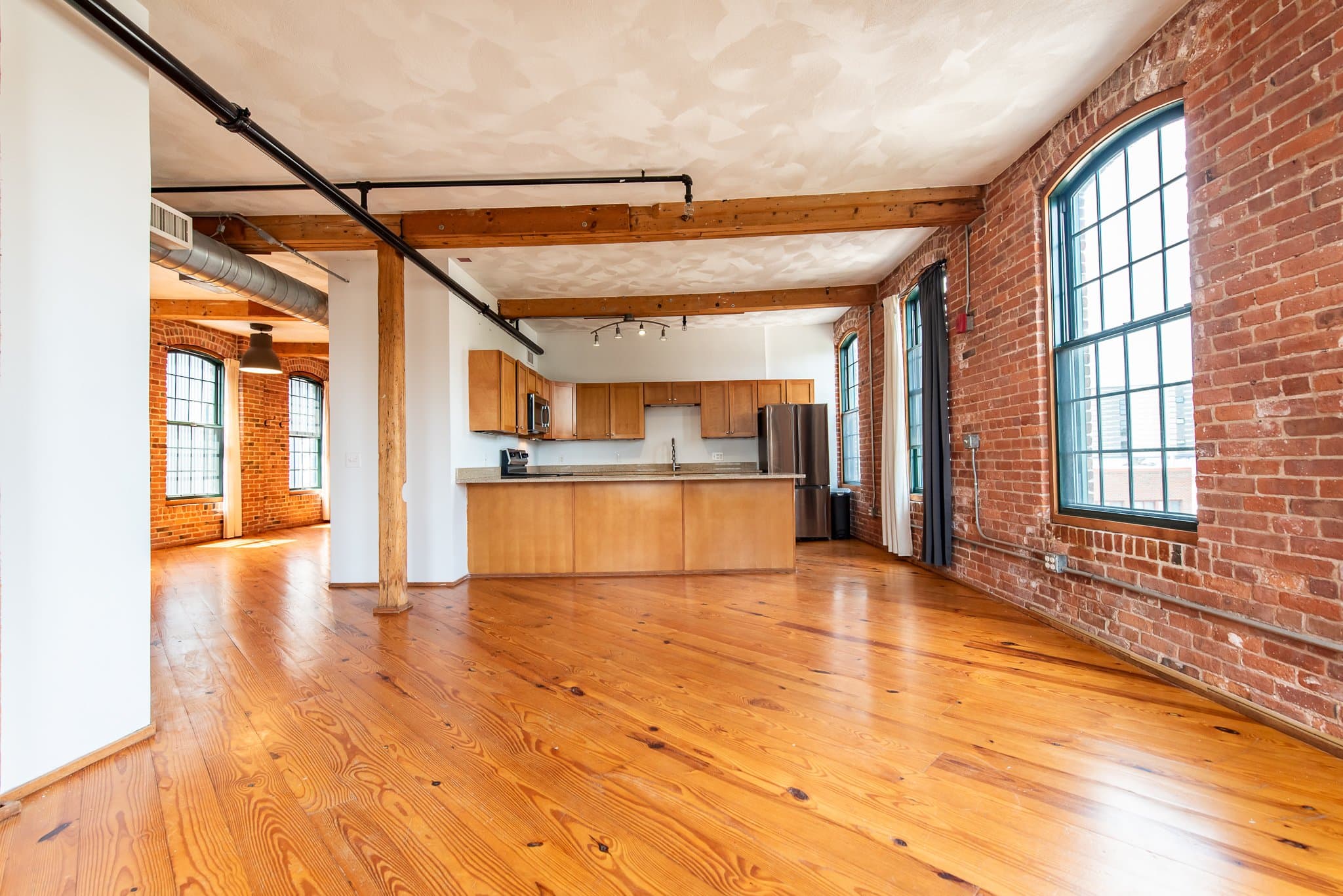 Providence Apartment: 407 Pine St