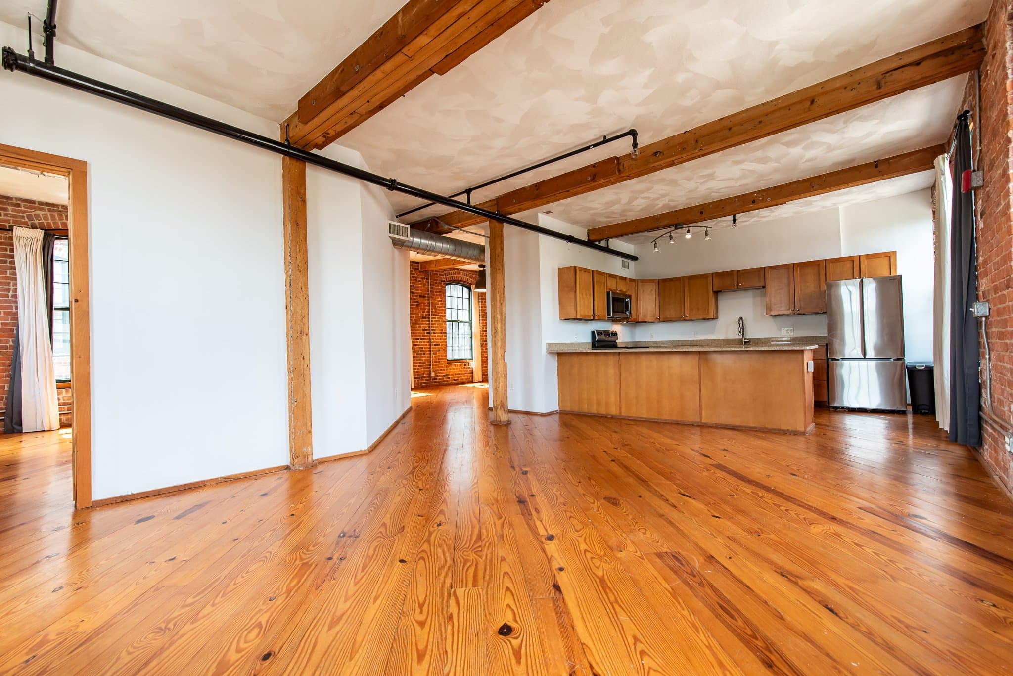 Providence Apartment: 407 Pine St