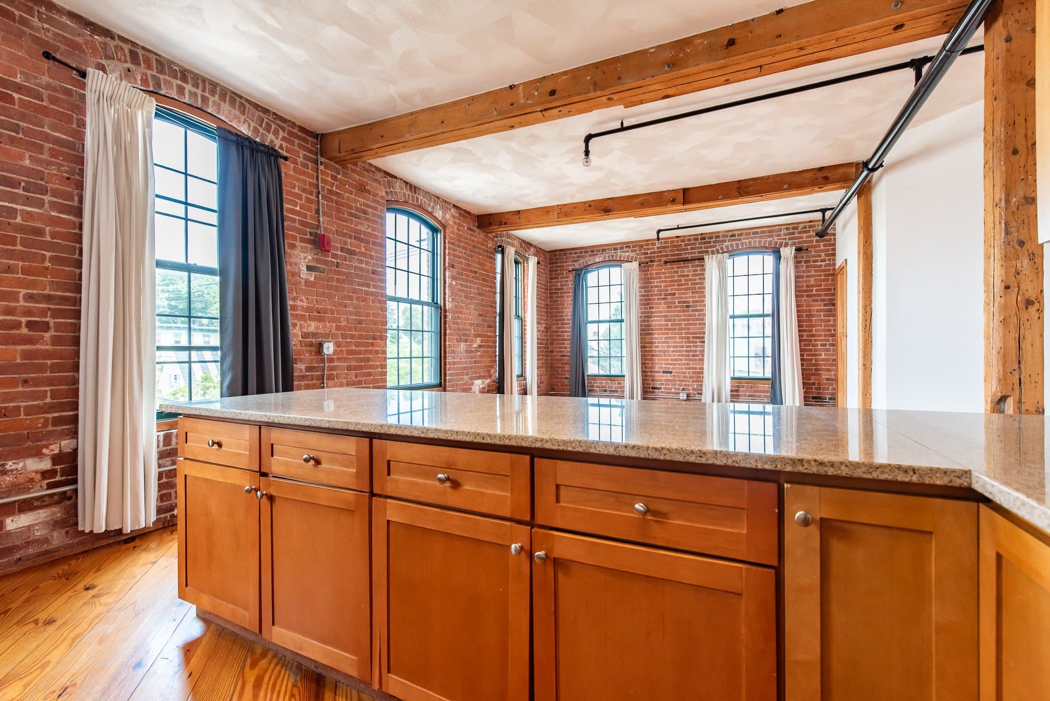 Providence Apartment: 407 Pine St