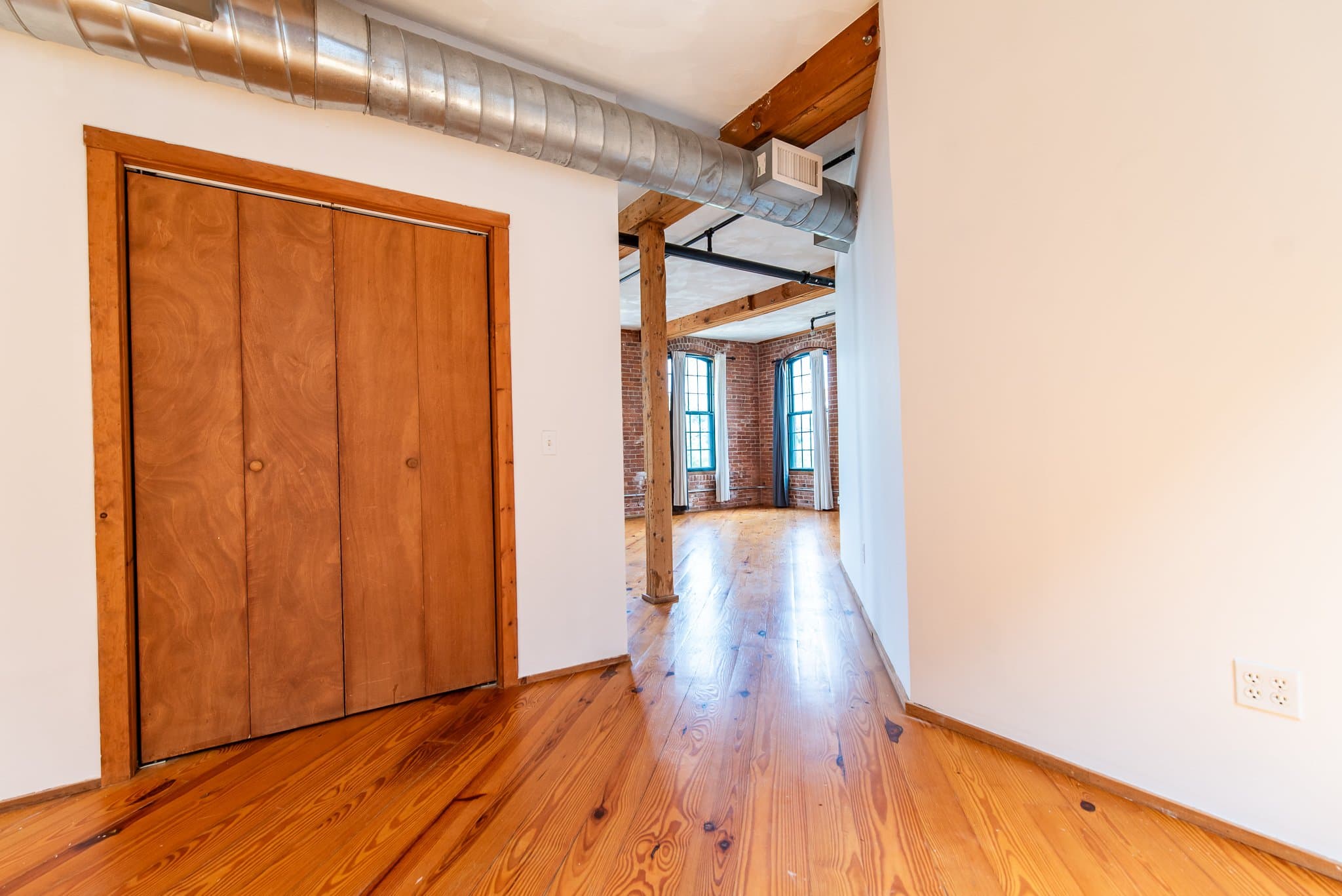 Providence Apartment: 407 Pine St