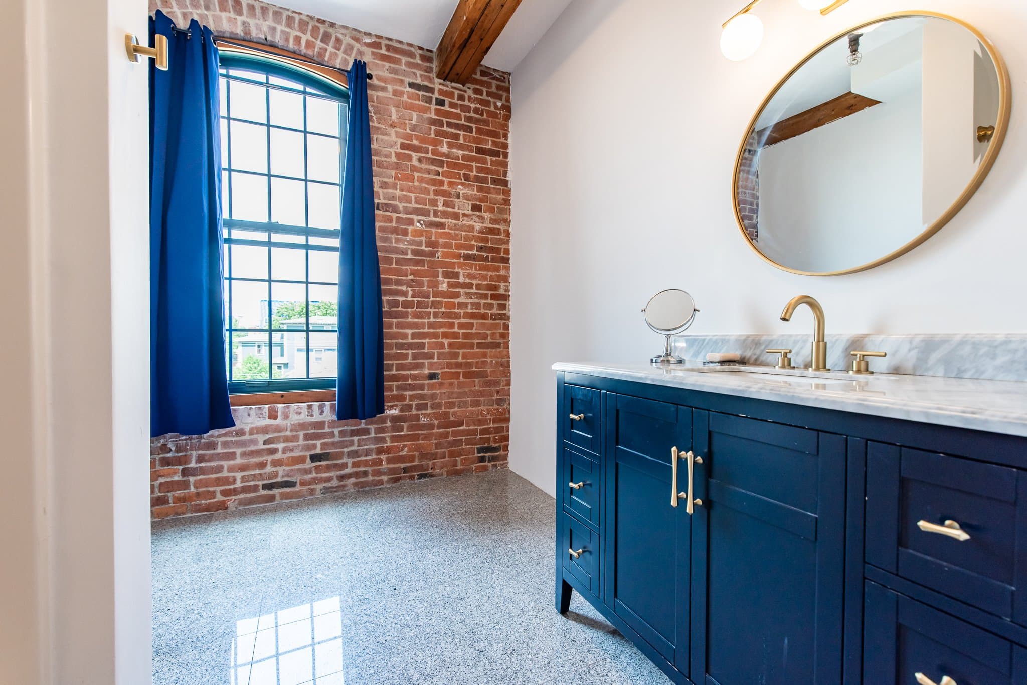 Providence Apartment: 407 Pine St