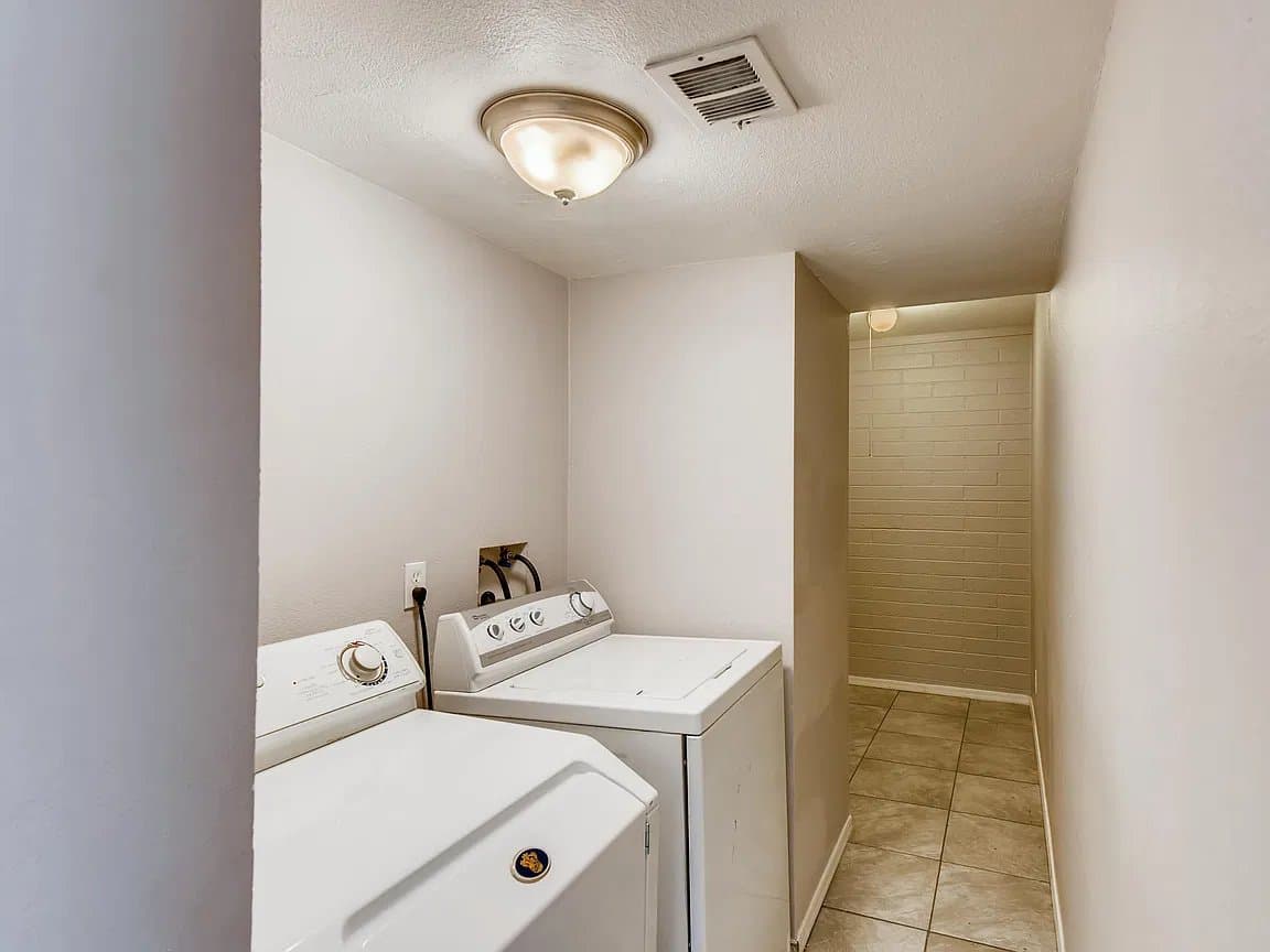 Phoenix House: 10043 N 43rd Ave