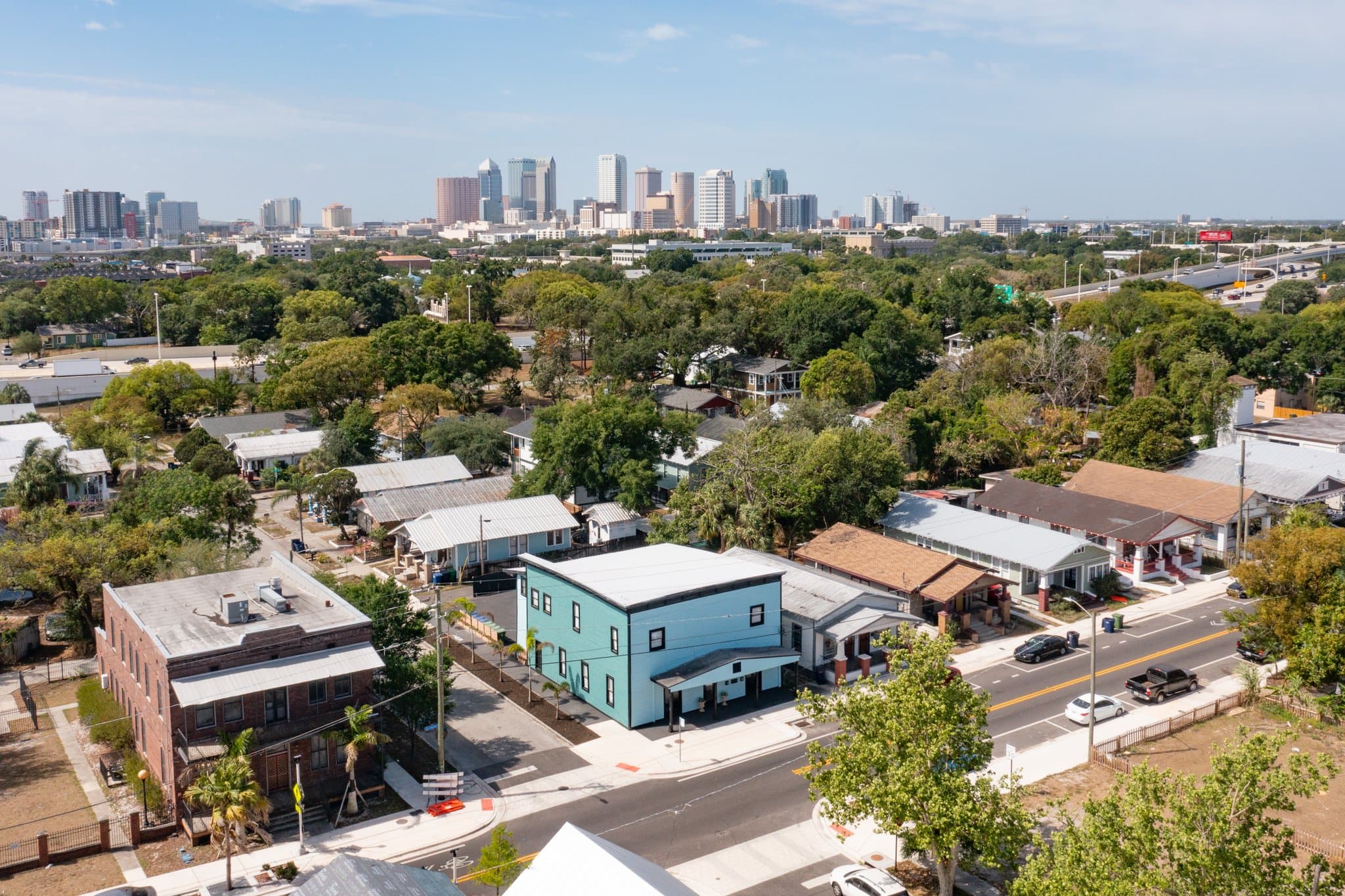 Tampa House: 1221 E Columbus Dr