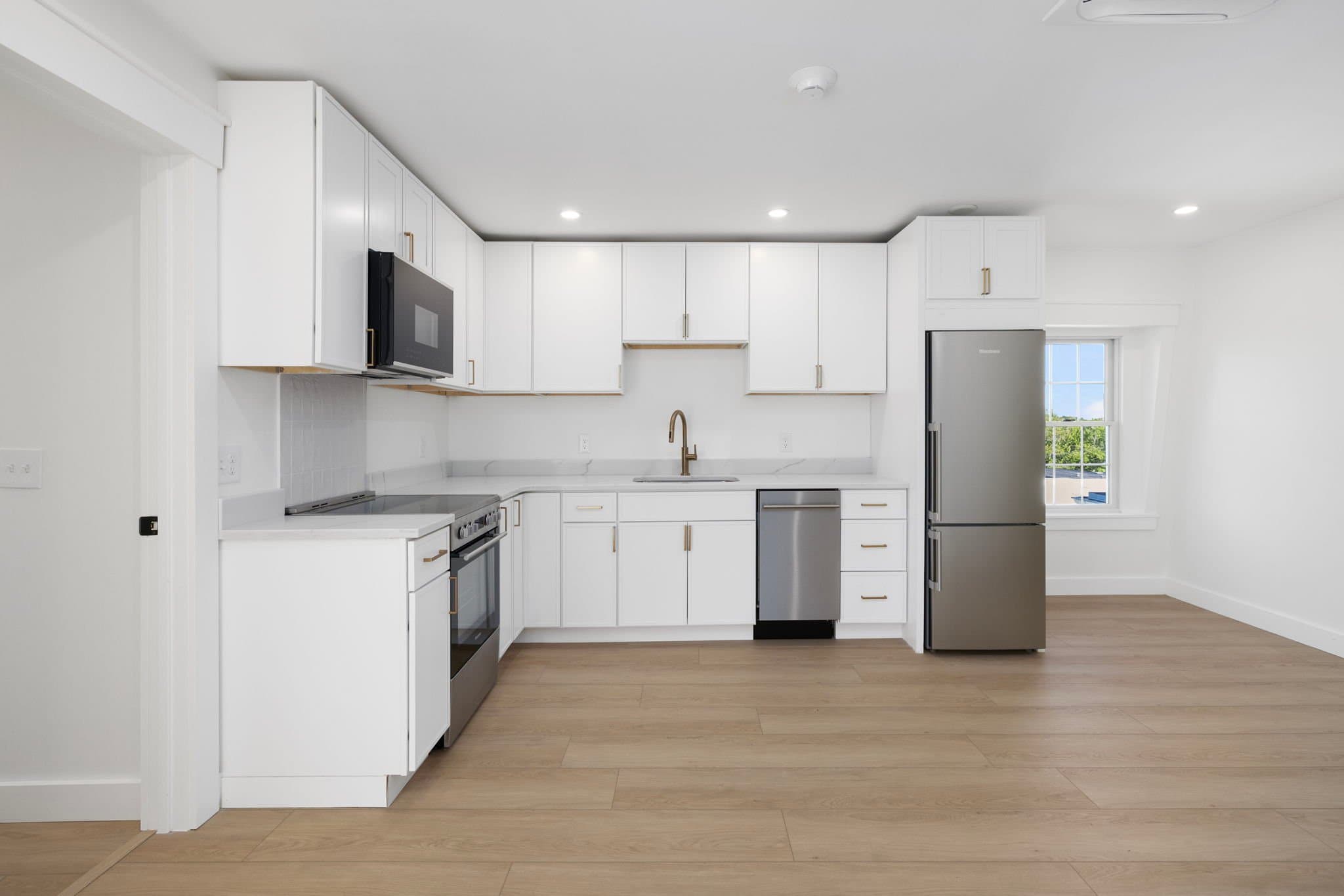 East Greenwich Apartment: 23 Melrose St