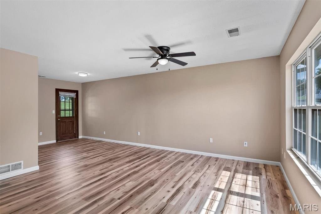 washington House: 5 12th st