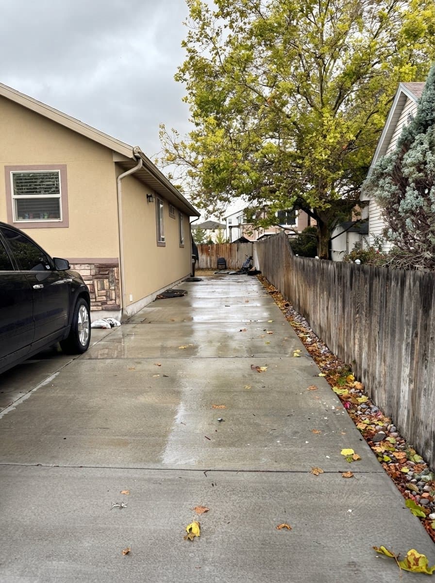 Midvale House: 765 W Wasatch St