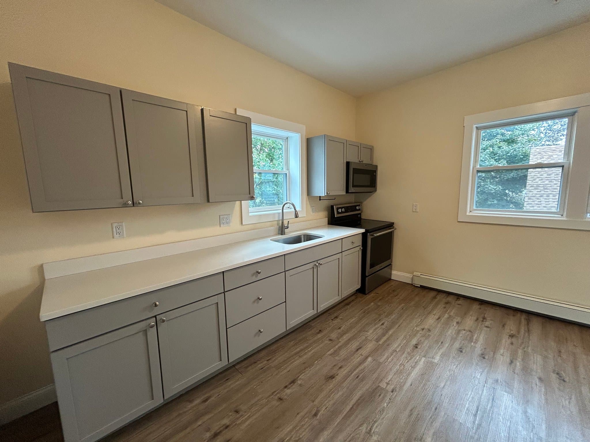 Lynn Apartment: 77-79 Chestnut St, Lynn, MA 01902, USA