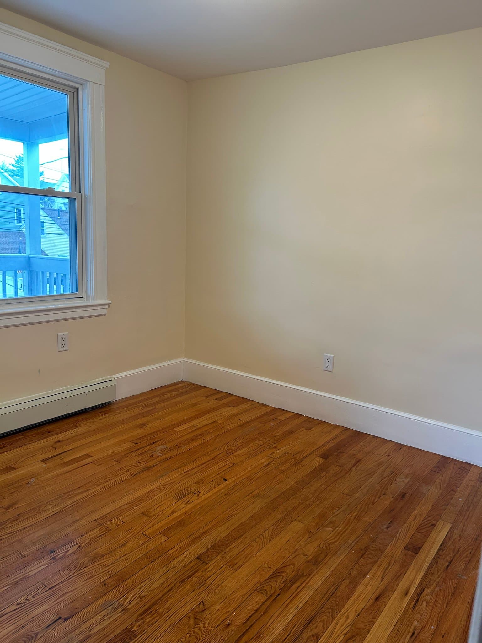 Lynn Apartment: 77-79 Chestnut St, Lynn, MA 01902, USA