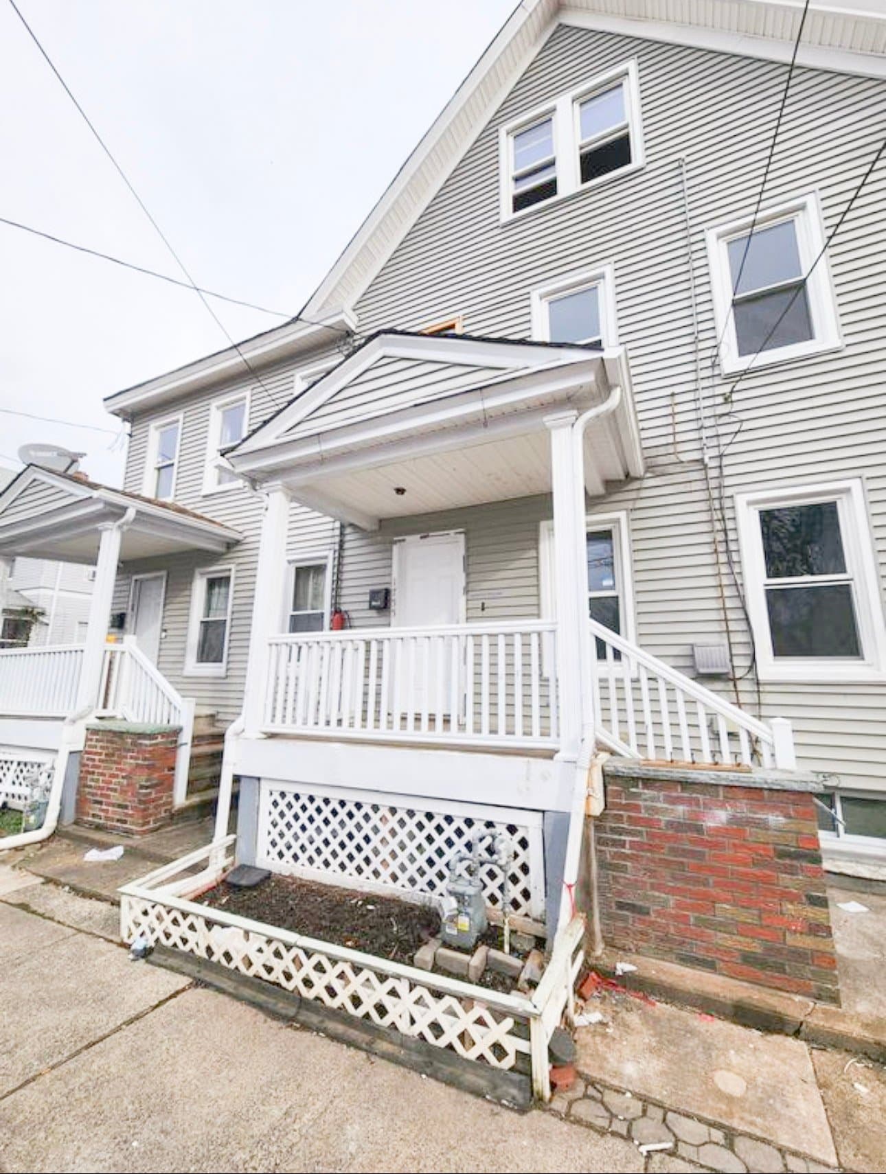 Rahway Townhome: 1755 Oliver Street