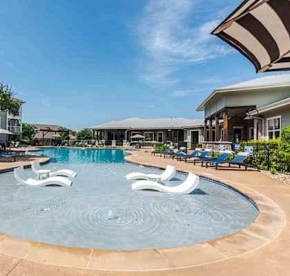 Austin Apartment: 9520 Spectrum Dr
