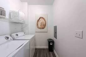Austin Apartment: 9520 Spectrum Dr