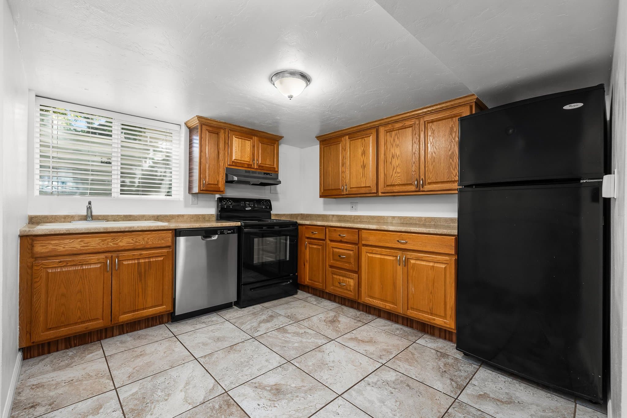 West Valley City Apartment: 3911 S 3200 W Unit C