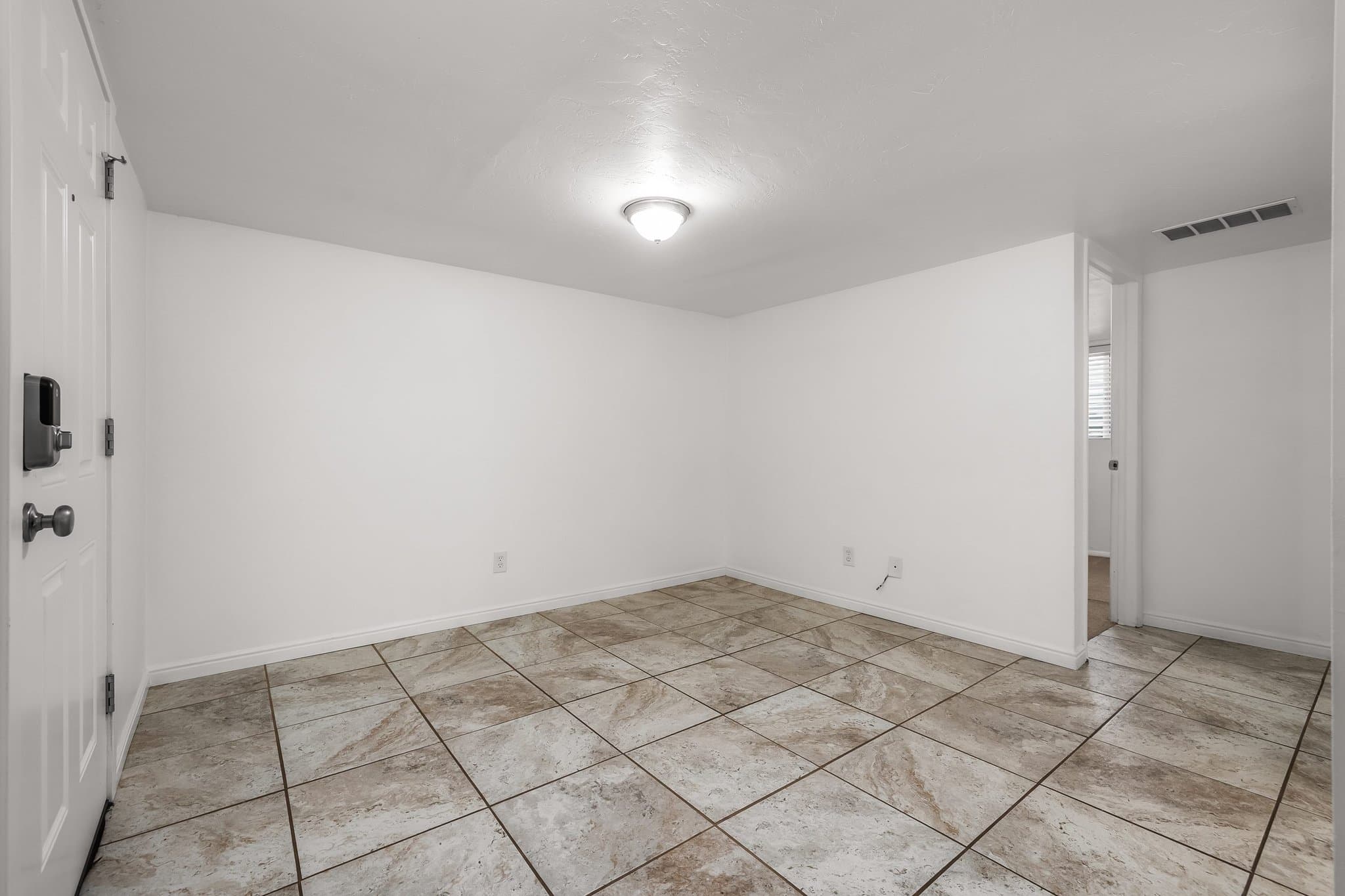 West Valley City Apartment: 3911 S 3200 W Unit C