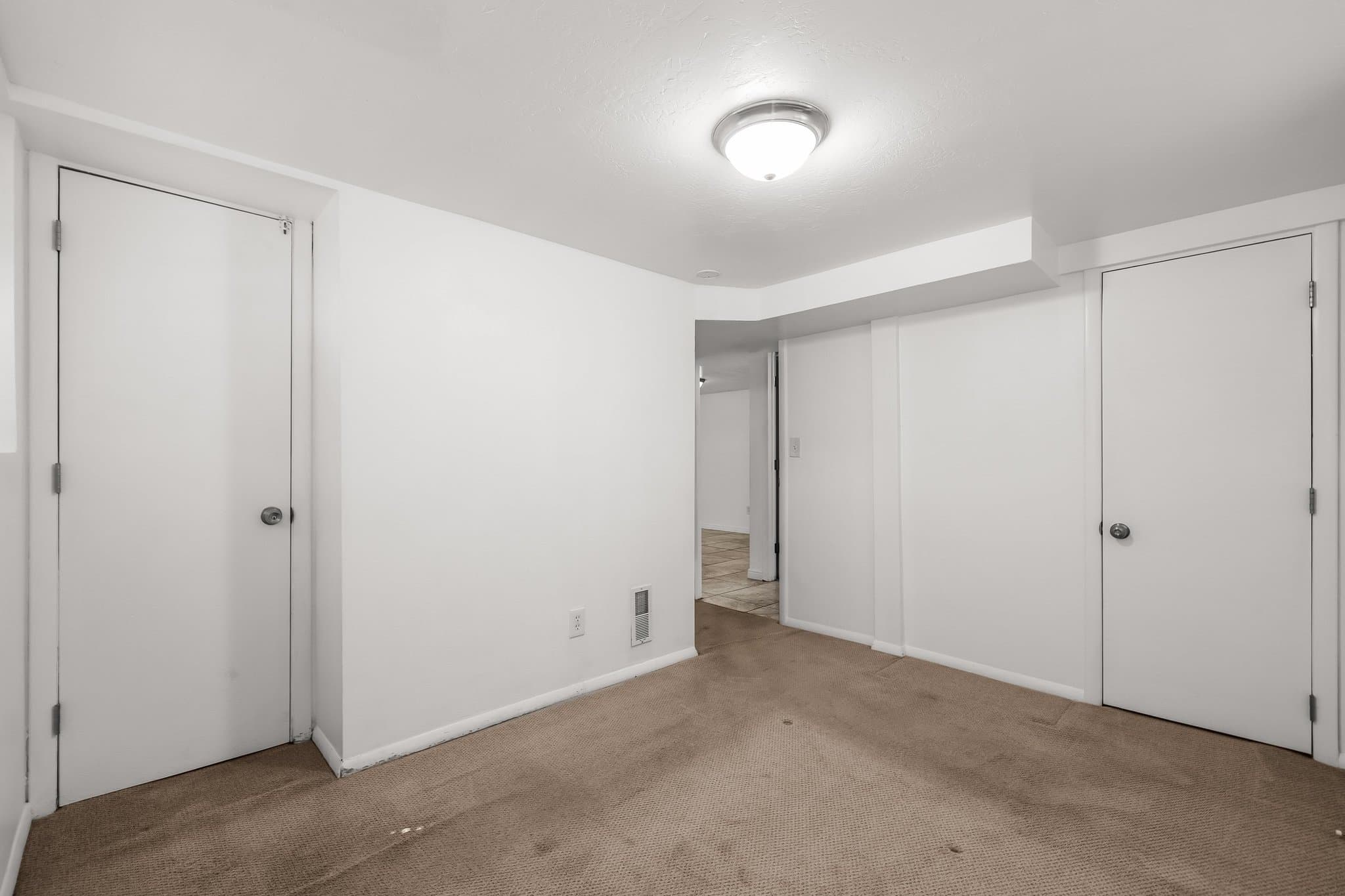 West Valley City Apartment: 3911 S 3200 W Unit C