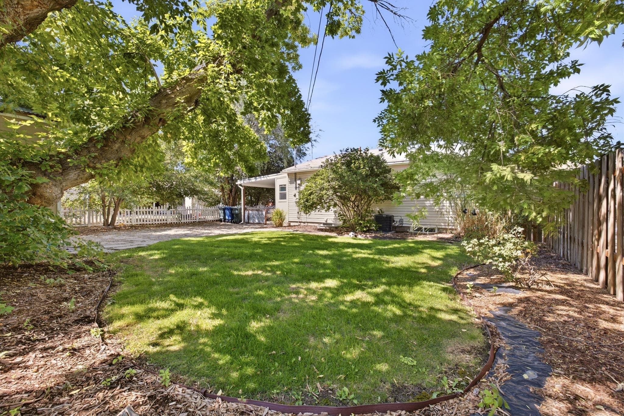West Valley City Apartment: 3911 S 3200 W Unit C