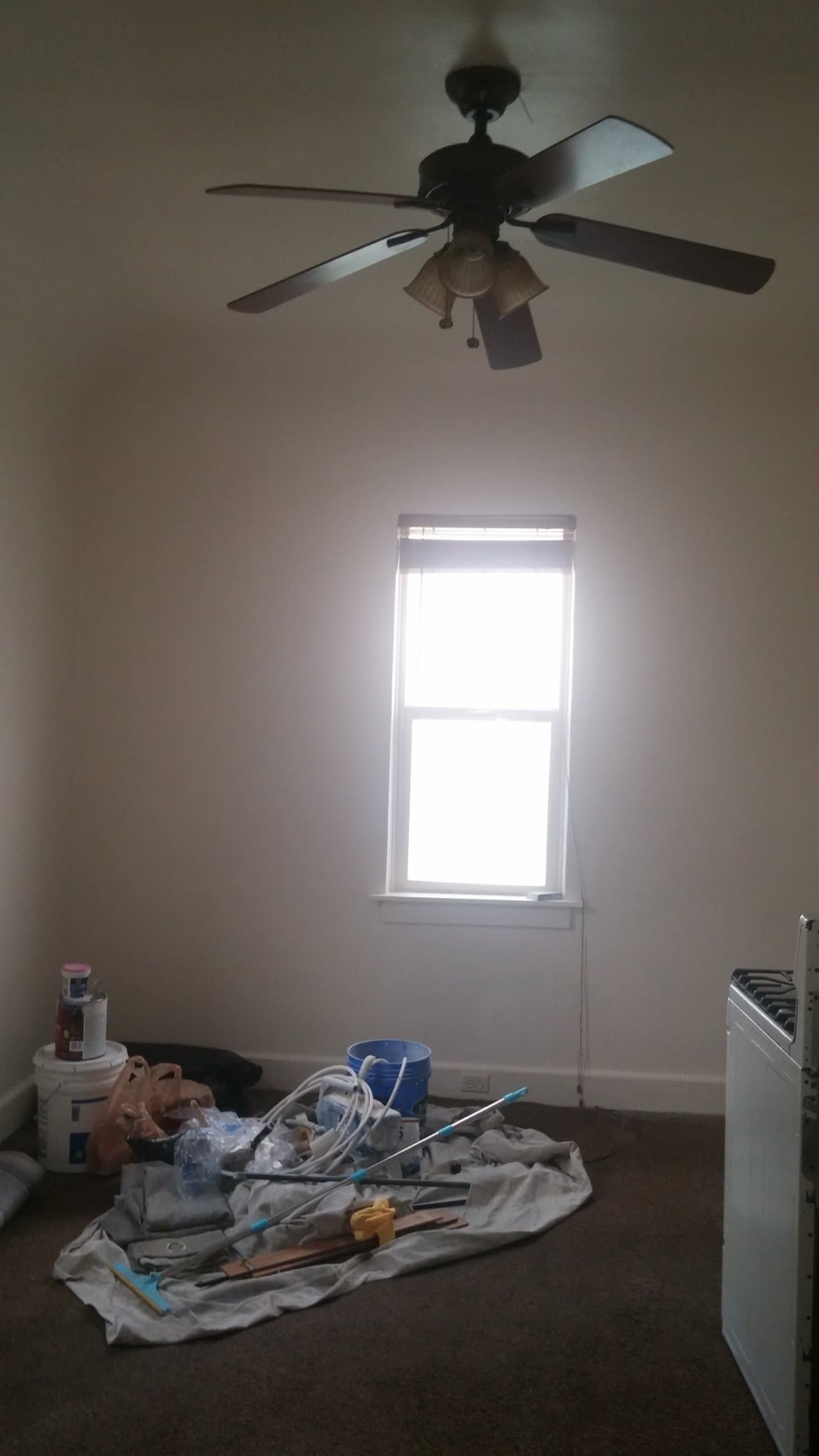 Salem House: 138 E 200 S