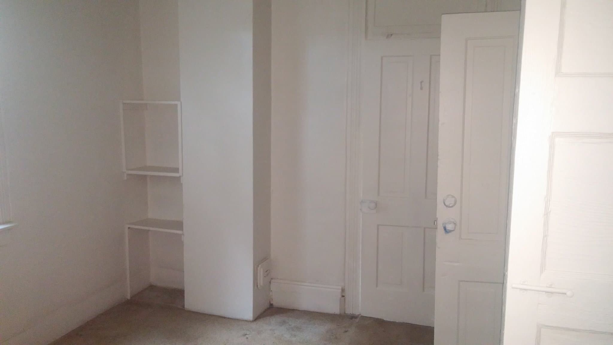 Salem House: 138 E 200 S