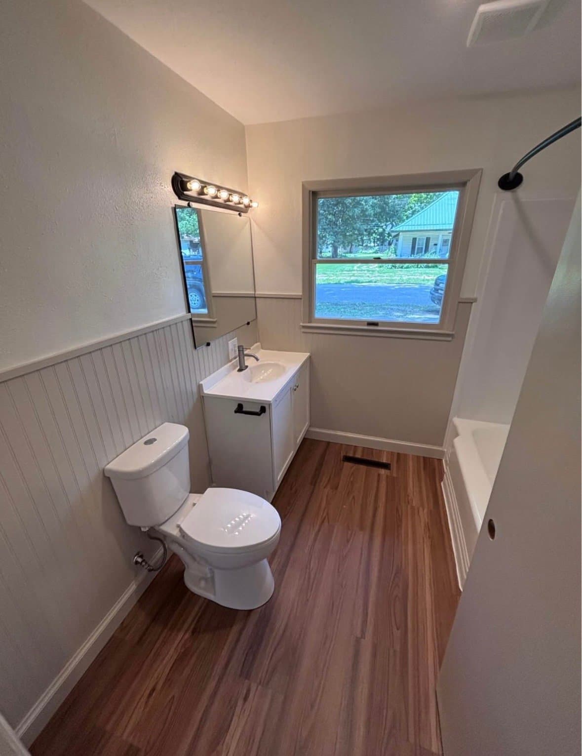 Lamar House: 1302 Poplar