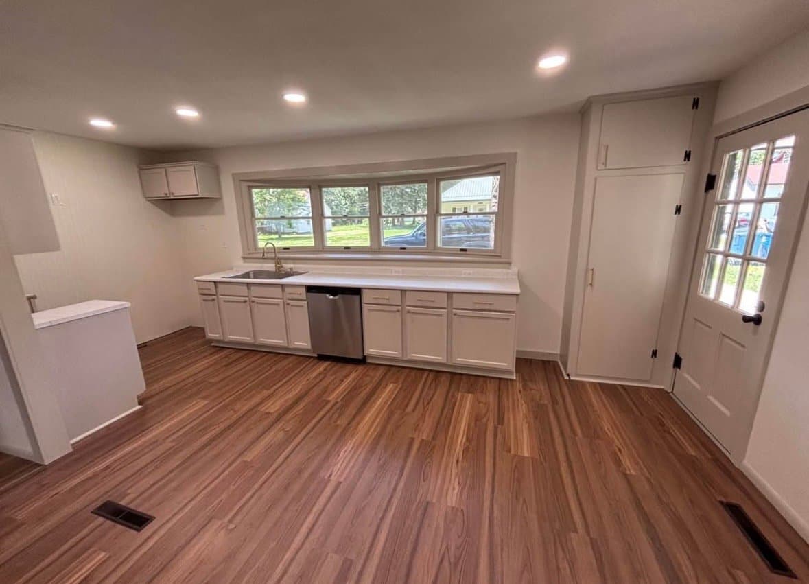 Lamar House: 1302 Poplar
