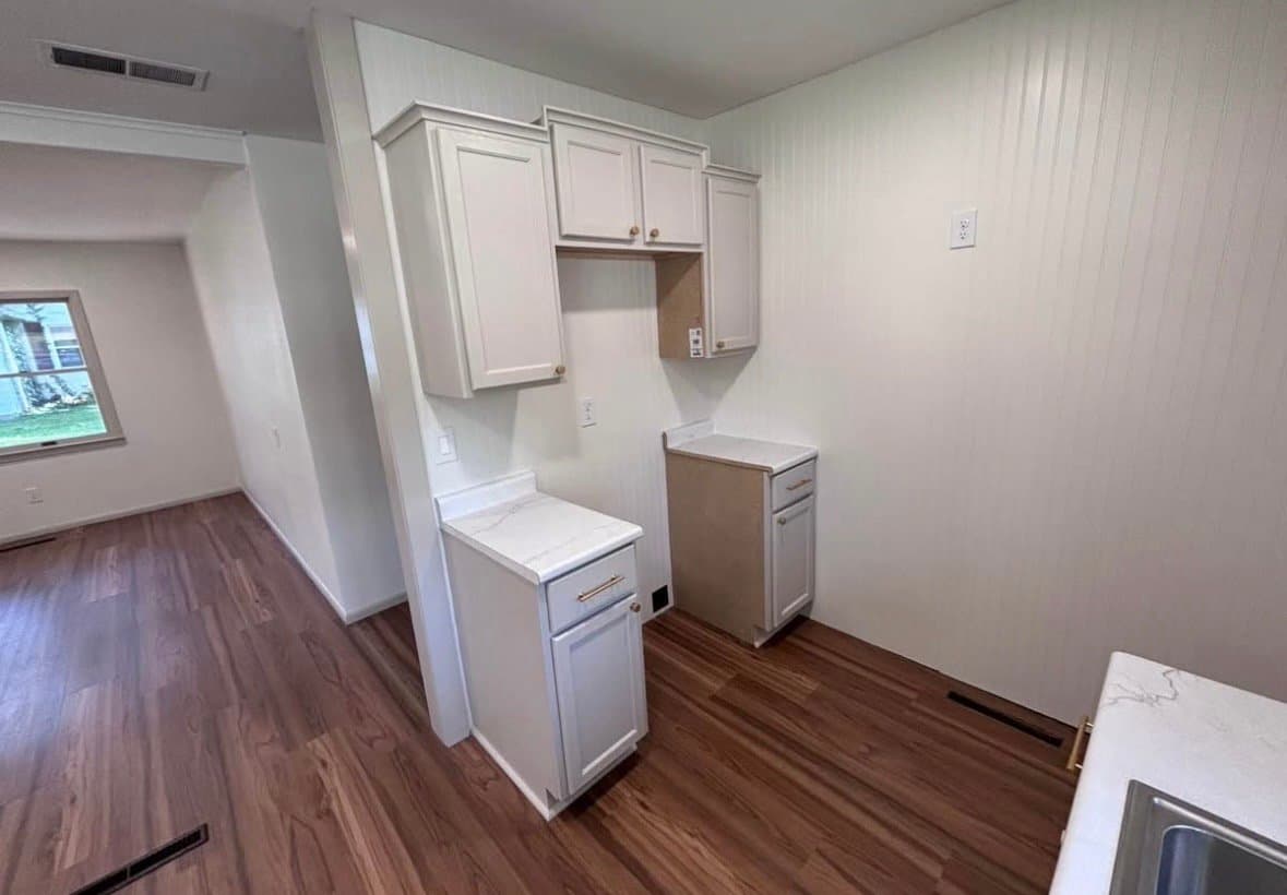 Lamar House: 1302 Poplar
