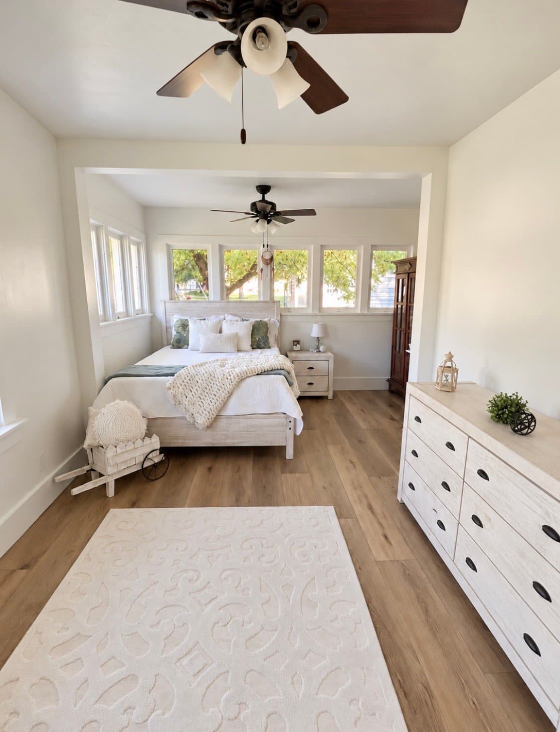 North Logan House: 2052 N 800 E