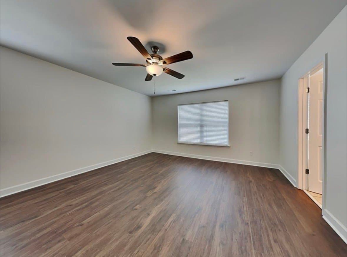 Pooler House: ⁠114 Somersby Blvd