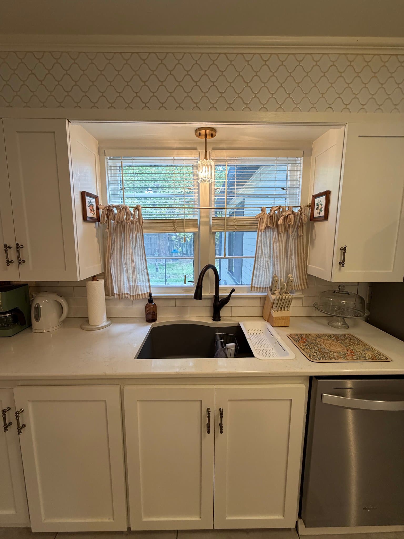 Eastborough House: 58 S Stratford Rd