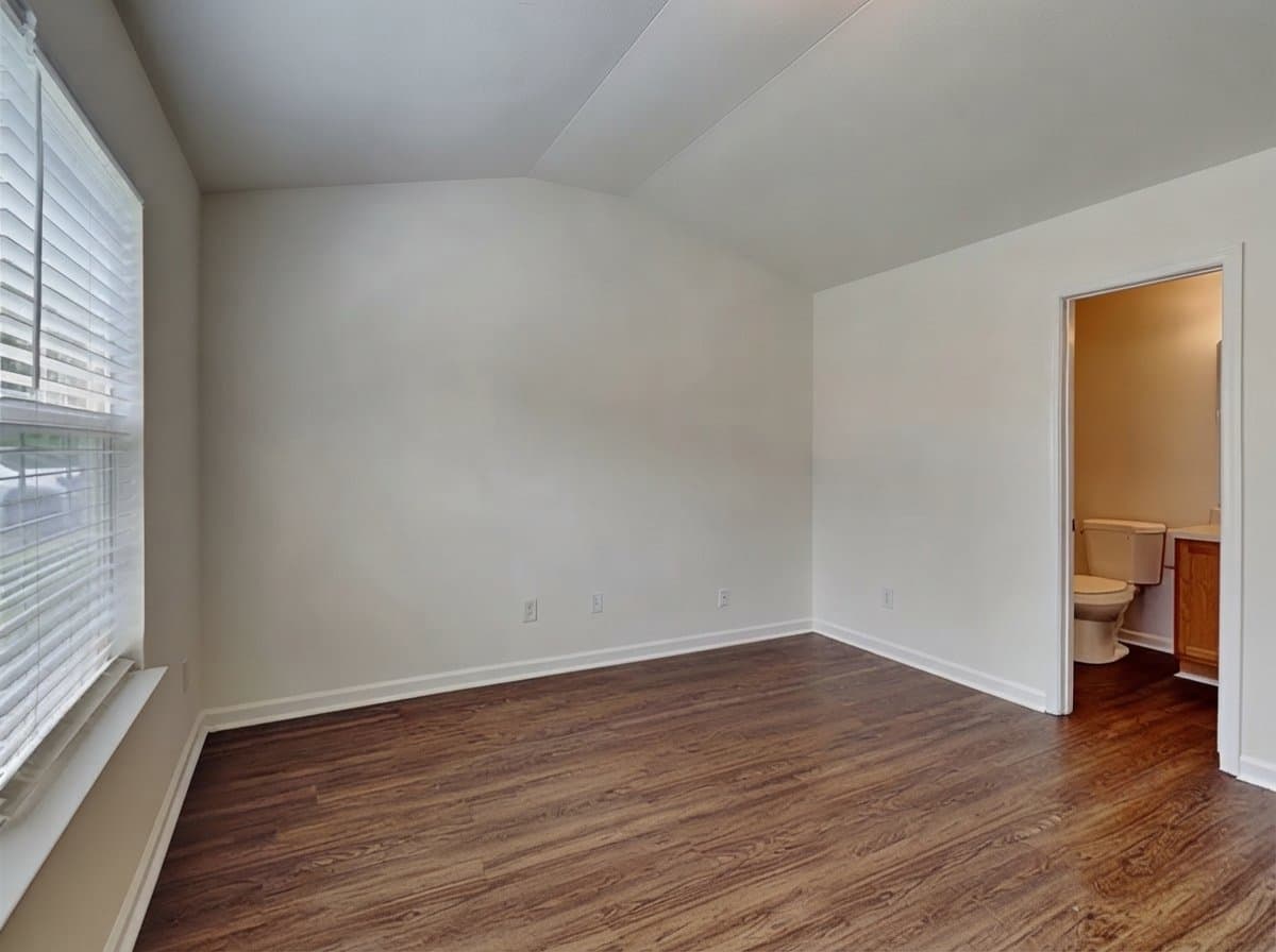 Raleigh House: 4137 Taylor Oaks Dr