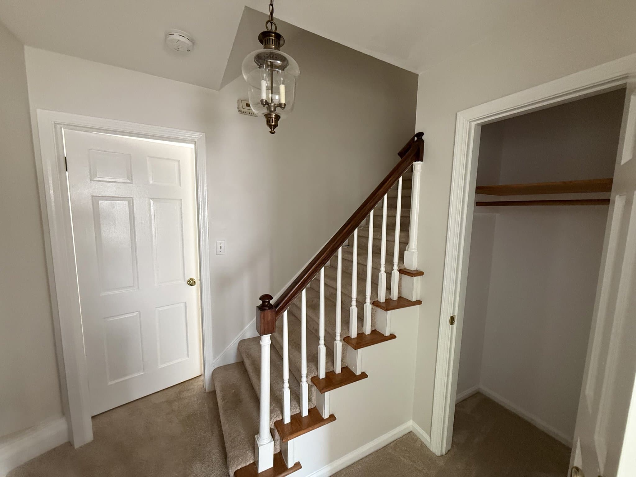 Tucker House: 1745 Samaria Trl